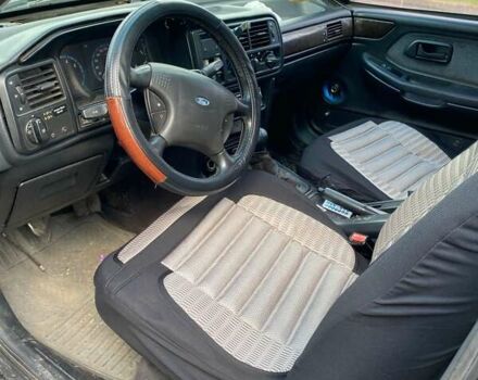 Фіолетовий Форд Скорпіо, об'ємом двигуна 2 л та пробігом 200 тис. км за 832 $, фото 4 на Automoto.ua