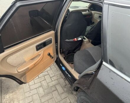 Коричневый Форд Скорпио, объемом двигателя 2 л и пробегом 300 тыс. км за 1500 $, фото 12 на Automoto.ua