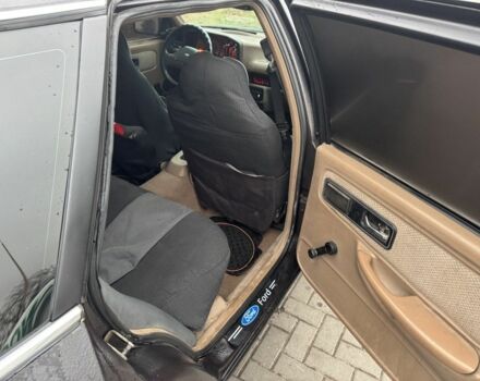 Коричневый Форд Скорпио, объемом двигателя 2 л и пробегом 300 тыс. км за 1500 $, фото 13 на Automoto.ua