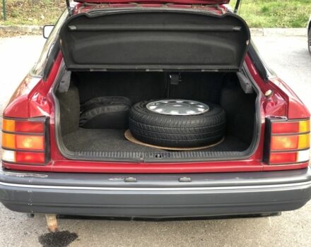 Красный Форд Скорпио, объемом двигателя 2 л и пробегом 250 тыс. км за 1500 $, фото 16 на Automoto.ua