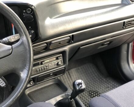 Красный Форд Скорпио, объемом двигателя 2 л и пробегом 250 тыс. км за 1500 $, фото 13 на Automoto.ua