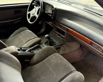 Форд Скорпио 1987 в Киеве на Automoto.ua Красный Форд Скорпио, объемом двигателя 2 л и пробегом 777 тыс. км за 650 $, фото 3 на Automoto.ua