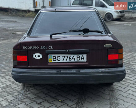 Красный Форд Скорпио, объемом двигателя 2 л и пробегом 247 тыс. км за 900 $, фото 4 на Automoto.ua