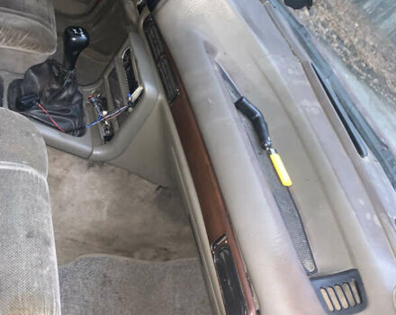 Красный Форд Скорпио, объемом двигателя 2 л и пробегом 111 тыс. км за 600 $, фото 16 на Automoto.ua