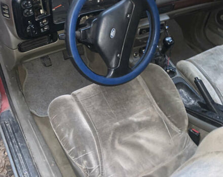 Красный Форд Скорпио, объемом двигателя 2 л и пробегом 111 тыс. км за 600 $, фото 17 на Automoto.ua