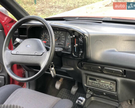 Красный Форд Скорпио, объемом двигателя 2 л и пробегом 178 тыс. км за 1500 $, фото 12 на Automoto.ua