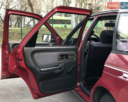 Красный Форд Скорпио, объемом двигателя 2 л и пробегом 178 тыс. км за 1500 $, фото 9 на Automoto.ua