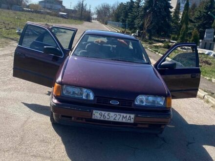 Форд Скорпио 1984 в Коростышеве на Automoto.ua Красный Форд Скорпио, объемом двигателя 2 л и пробегом 900 тыс. км за 1200 $, фото 1 на Automoto.ua