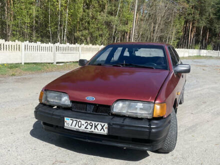 Форд Скорпио 1985 в Житомире на Automoto.ua Красный Форд Скорпио, объемом двигателя 2 л и пробегом 100 тыс. км за 554 $, фото 1 на Automoto.ua