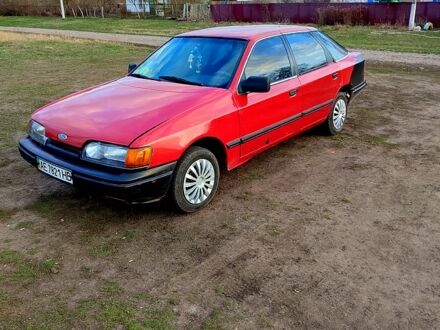 Форд Скорпио 1989 в Полтаве на Automoto.ua Красный Форд Скорпио, объемом двигателя 2 л и пробегом 320 тыс. км за 1300 $, фото 1 на Automoto.ua