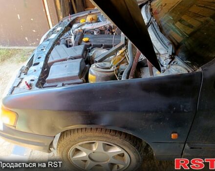 Форд Скорпио, объемом двигателя 2 л и пробегом 230 тыс. км за 720 $, фото 2 на Automoto.ua