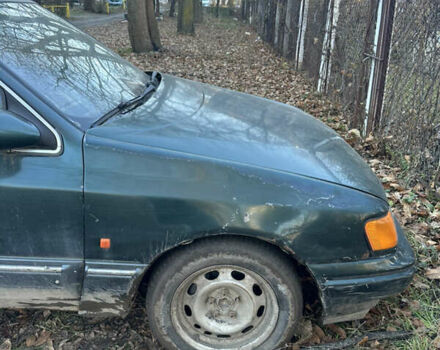 Форд Скорпіо, об'ємом двигуна 2 л та пробігом 300 тис. км за 900 $, фото 1 на Automoto.ua