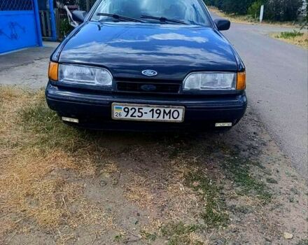 Форд Скорпио, объемом двигателя 2 л и пробегом 300 тыс. км за 810 $, фото 1 на Automoto.ua