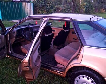 Форд Скорпио, объемом двигателя 2 л и пробегом 265 тыс. км за 800 $, фото 7 на Automoto.ua