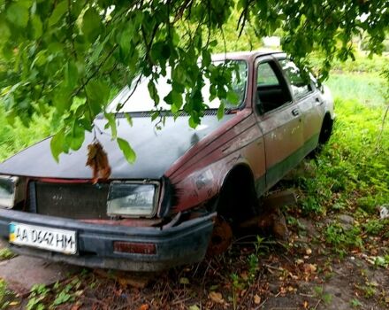 Форд Скорпио, объемом двигателя 1.8 л и пробегом 88 тыс. км за 390 $, фото 5 на Automoto.ua