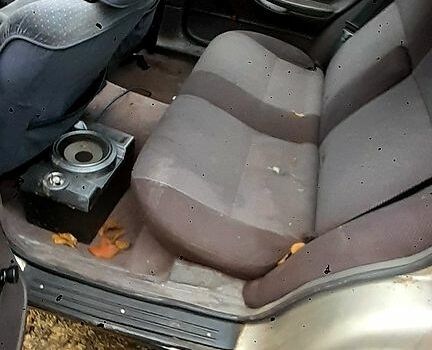 Форд Скорпио, объемом двигателя 2.5 л и пробегом 300 тыс. км за 350 $, фото 7 на Automoto.ua