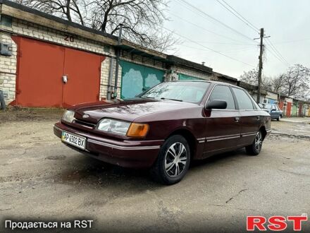 Форд Скорпио, объемом двигателя 2 л и пробегом 200 тыс. км за 1400 $, фото 1 на Automoto.ua