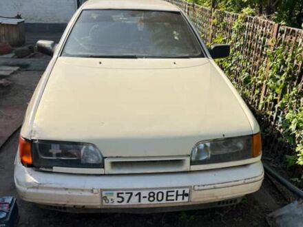 Желтый Форд Скорпио, объемом двигателя 2.5 л и пробегом 350 тыс. км за 700 $, фото 1 на Automoto.ua