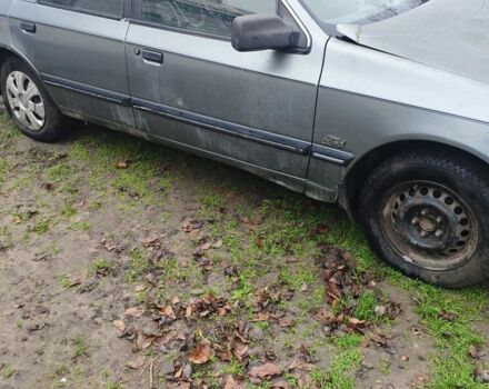 Серый Форд Скорпио, объемом двигателя 2 л и пробегом 200 тыс. км за 355 $, фото 1 на Automoto.ua