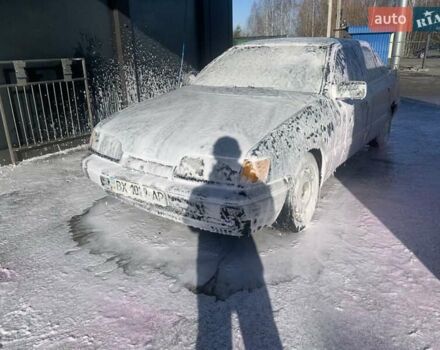 Серый Форд Скорпио, объемом двигателя 2 л и пробегом 135 тыс. км за 300 $, фото 6 на Automoto.ua