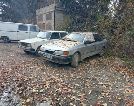 Серый Форд Скорпио, объемом двигателя 2 л и пробегом 25 тыс. км за 275 $, фото 3 на Automoto.ua