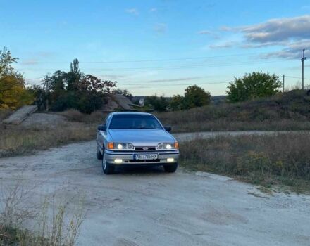 Серый Форд Скорпио, объемом двигателя 2 л и пробегом 300 тыс. км за 2100 $, фото 1 на Automoto.ua