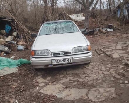 Серый Форд Скорпио, объемом двигателя 2 л и пробегом 300 тыс. км за 1184 $, фото 1 на Automoto.ua