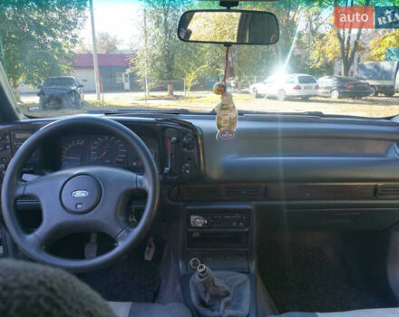 Серый Форд Скорпио, объемом двигателя 2 л и пробегом 100 тыс. км за 2000 $, фото 6 на Automoto.ua