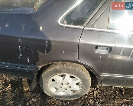 Форд Скорпио 1990 в Вольнянске на Automoto.ua Серый Форд Скорпио, объемом двигателя 2 л и пробегом 400 тыс. км за 600 $, фото 4 на Automoto.ua