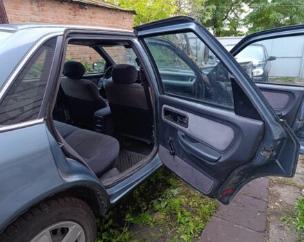 Серый Форд Скорпио, объемом двигателя 2.5 л и пробегом 300 тыс. км за 358 $, фото 1 на Automoto.ua