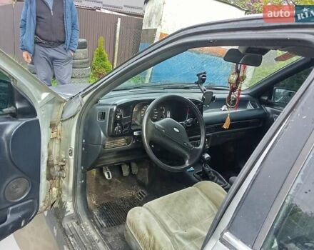 Серый Форд Скорпио, объемом двигателя 2 л и пробегом 150 тыс. км за 400 $, фото 3 на Automoto.ua
