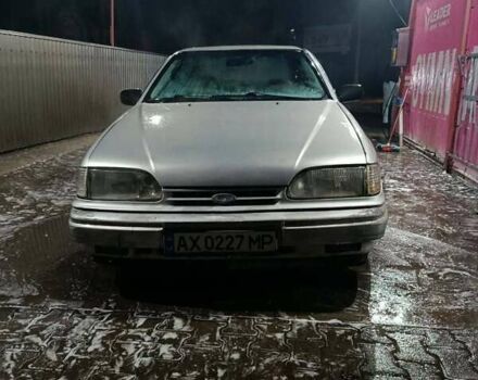 Серый Форд Скорпио, объемом двигателя 2 л и пробегом 250 тыс. км за 950 $, фото 1 на Automoto.ua