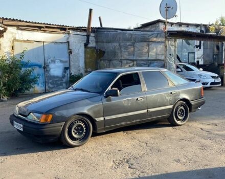 Серый Форд Скорпио, объемом двигателя 0 л и пробегом 200 тыс. км за 1078 $, фото 1 на Automoto.ua