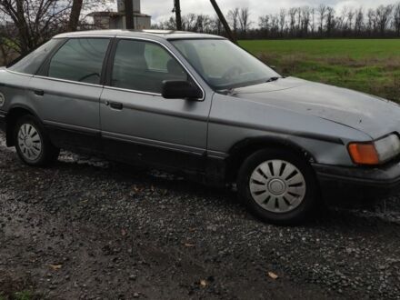 Серый Форд Скорпио, объемом двигателя 2 л и пробегом 254 тыс. км за 831 $, фото 1 на Automoto.ua