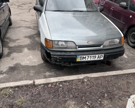 Серый Форд Скорпио, объемом двигателя 0 л и пробегом 200 тыс. км за 400 $, фото 1 на Automoto.ua