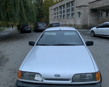 Сірий Форд Скорпіо, об'ємом двигуна 2.4 л та пробігом 222 тис. км за 798 $, фото 1 на Automoto.ua