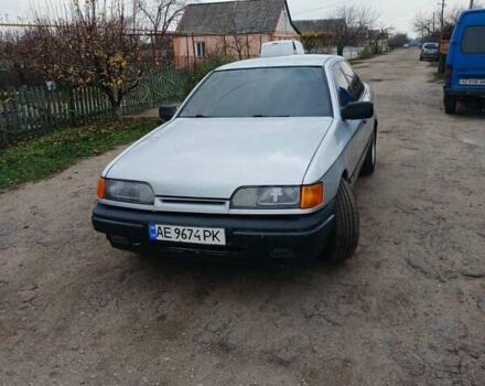 Сірий Форд Скорпіо, об'ємом двигуна 2 л та пробігом 245 тис. км за 2400 $, фото 1 на Automoto.ua