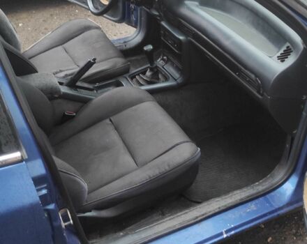 Синий Форд Скорпио, объемом двигателя 2 л и пробегом 385 тыс. км за 950 $, фото 9 на Automoto.ua