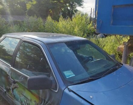 Синий Форд Скорпио, объемом двигателя 2 л и пробегом 300 тыс. км за 286 $, фото 2 на Automoto.ua