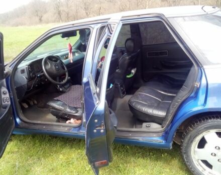 Синій Форд Скорпіо, об'ємом двигуна 2.4 л та пробігом 180 тис. км за 2200 $, фото 8 на Automoto.ua