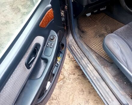 Синий Форд Скорпио, объемом двигателя 2.4 л и пробегом 300 тыс. км за 600 $, фото 4 на Automoto.ua