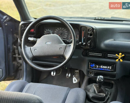 Синий Форд Скорпио, объемом двигателя 0 л и пробегом 555 тыс. км за 800 $, фото 11 на Automoto.ua