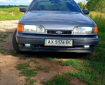 Синий Форд Скорпио, объемом двигателя 2 л и пробегом 288 тыс. км за 2000 $, фото 2 на Automoto.ua