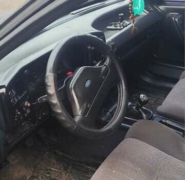 Синий Форд Скорпио, объемом двигателя 0 л и пробегом 100 тыс. км за 1500 $, фото 4 на Automoto.ua