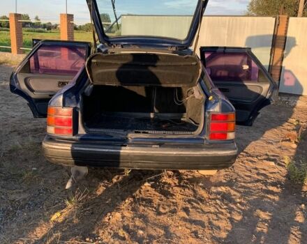 Синий Форд Скорпио, объемом двигателя 2 л и пробегом 340 тыс. км за 900 $, фото 5 на Automoto.ua