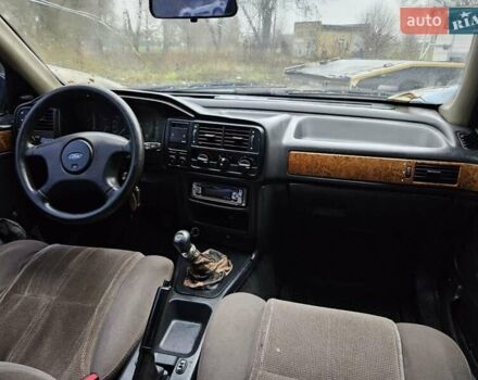 Синий Форд Скорпио, объемом двигателя 2 л и пробегом 300 тыс. км за 1250 $, фото 32 на Automoto.ua