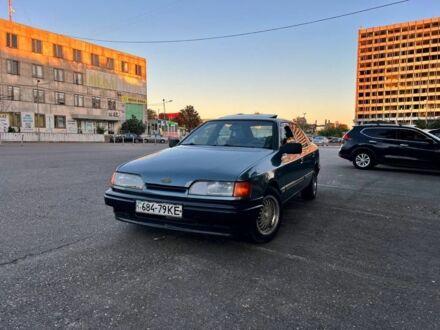 Синий Форд Скорпио, объемом двигателя 2.4 л и пробегом 260 тыс. км за 1050 $, фото 1 на Automoto.ua