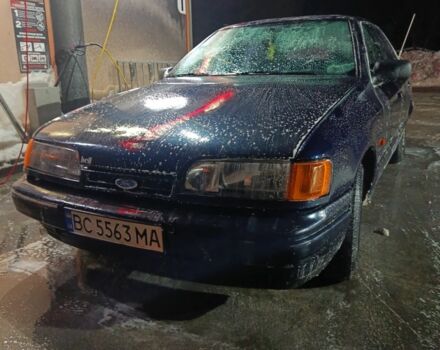 Синий Форд Скорпио, объемом двигателя 2 л и пробегом 300 тыс. км за 1300 $, фото 1 на Automoto.ua