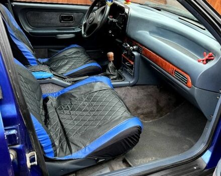 Синий Форд Скорпио, объемом двигателя 2 л и пробегом 300 тыс. км за 1350 $, фото 1 на Automoto.ua