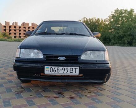 Синий Форд Скорпио, объемом двигателя 2 л и пробегом 300 тыс. км за 1100 $, фото 1 на Automoto.ua